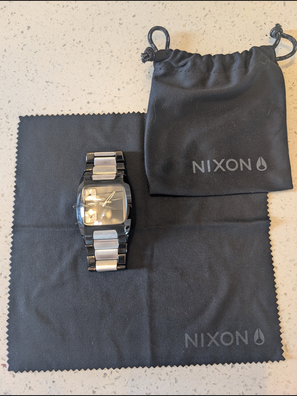 Nixon The Banks Black & Silver